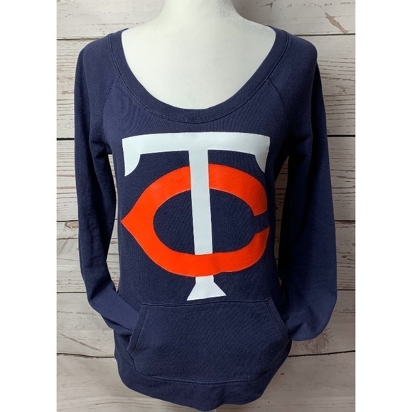 NWOT PINK VS TC Twins Crewneck Sweater Medium - Picture 2 of 6